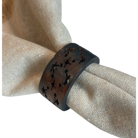 Vintage Wooden Napkin Holder Rings Set of 6 with Dye Cut Pattern Boho Cottage - Picture 1 of 7